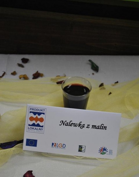 NALEWKA Z MALIN